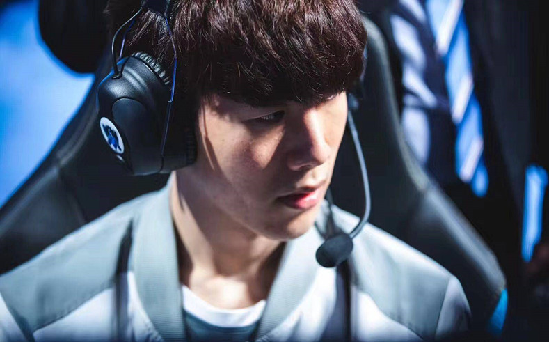 首款王者荣耀战队星元皮肤重庆狼队所属英雄公布——小乔！